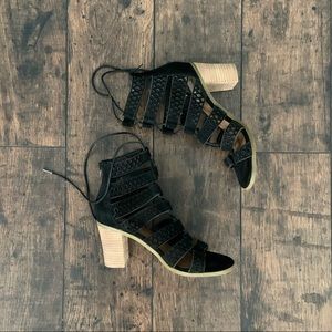 Steve Madden Delphine heels size 7